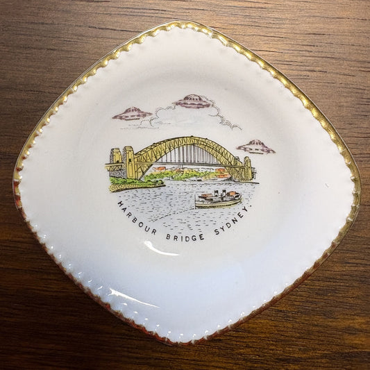 Sydney Harbour Bridge Vintage Souvenir Plate UFO Wall Décor