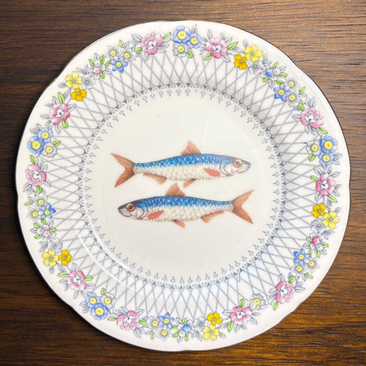 Twin Blue Fish Vintage Floral Plate Wall Décor