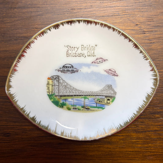 Brisbane Story Bridge Vintage Souvenir Plate UFO Wall Décor