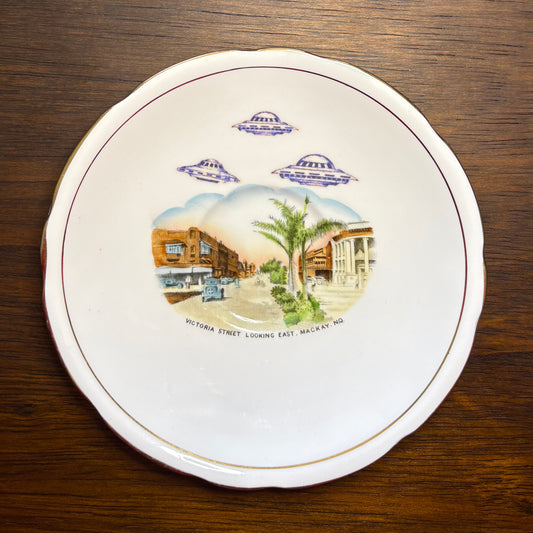 Mackay Vintage Souvenir Saucer UFO Wall Décor