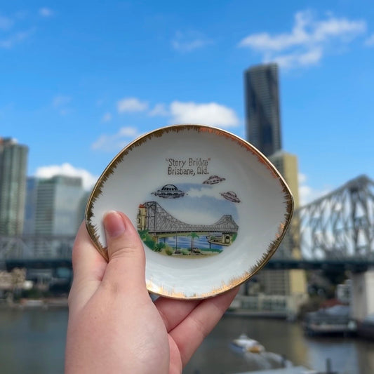 Brisbane Story Bridge Vintage Souvenir Plate UFO Wall Décor